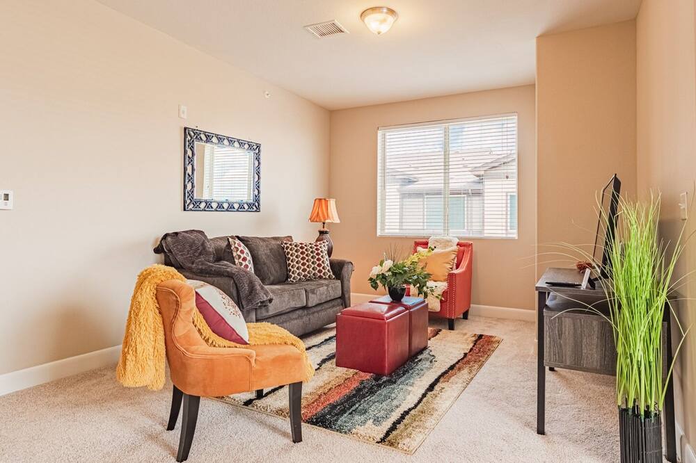 Photo of Livingroom in Northeast Colorado Springs