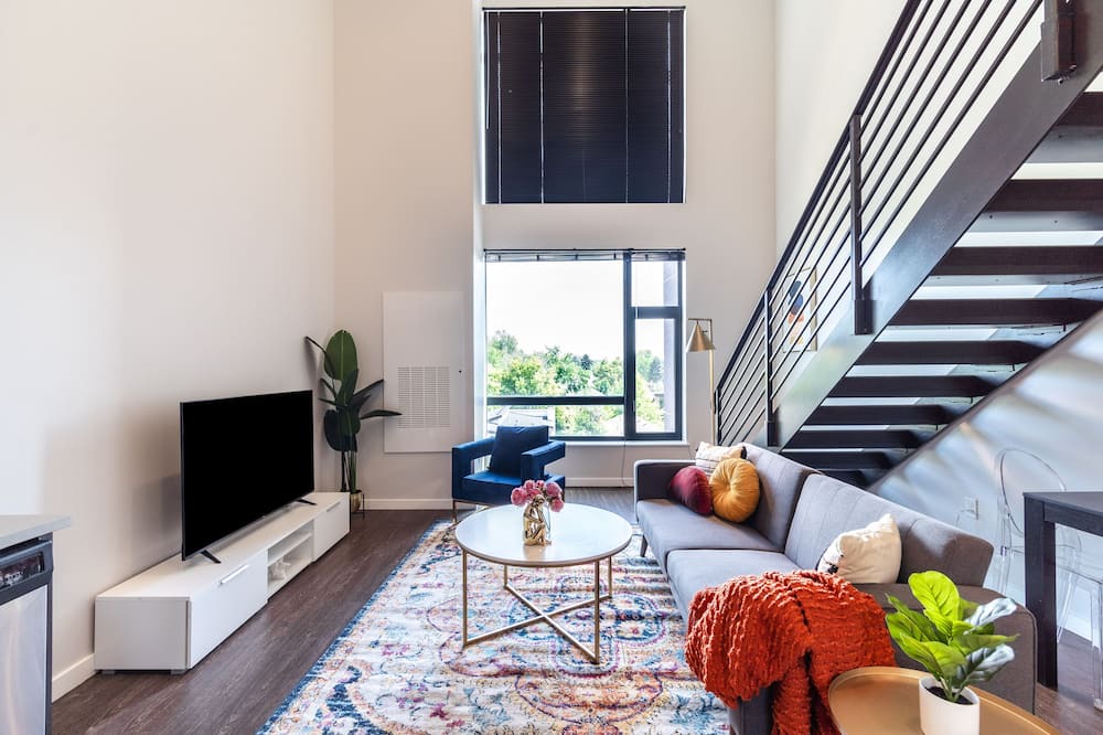 Photo of Livingroom in University Park