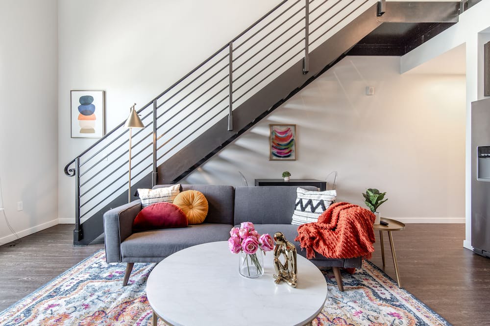 Photo of Livingroom in University Park
