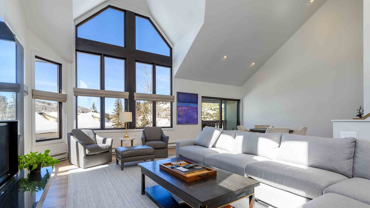 Photo of Livingroom in Beaver Creek