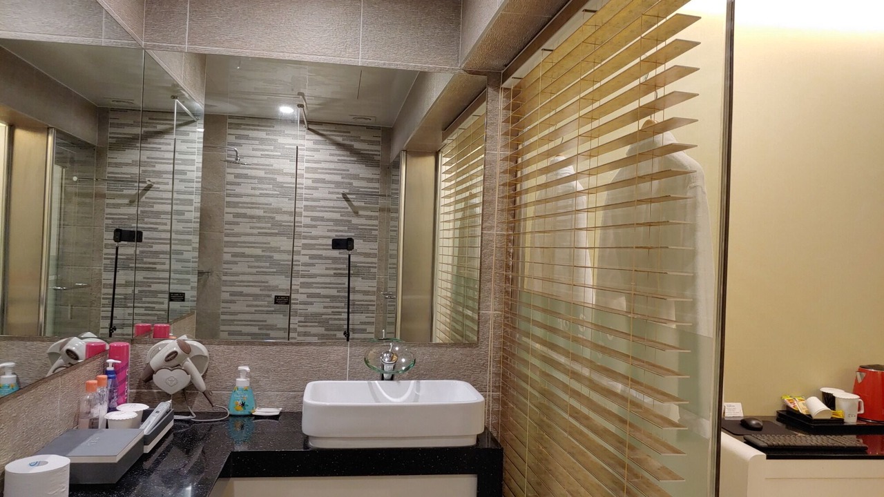 Photo of Bathroom in Aewol