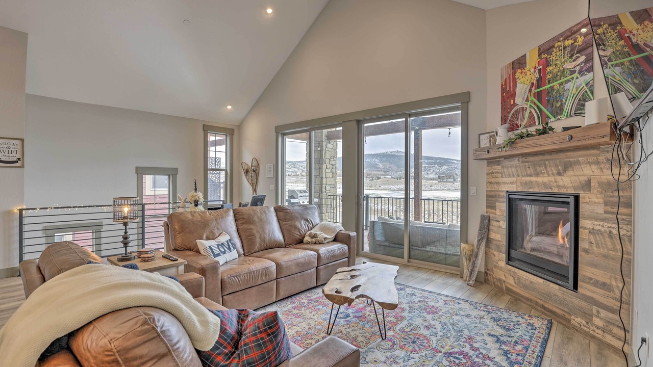 Photo of Livingroom in Grand Elk Ranch