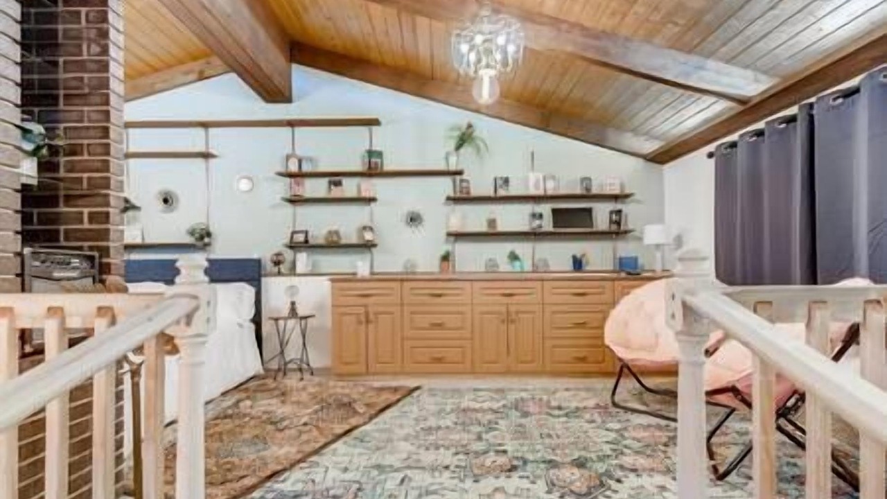Photo of Others in Pleasant Valley