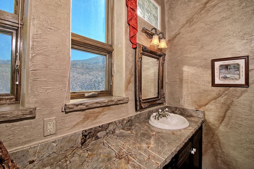 Photo of Bathroom in Mesa