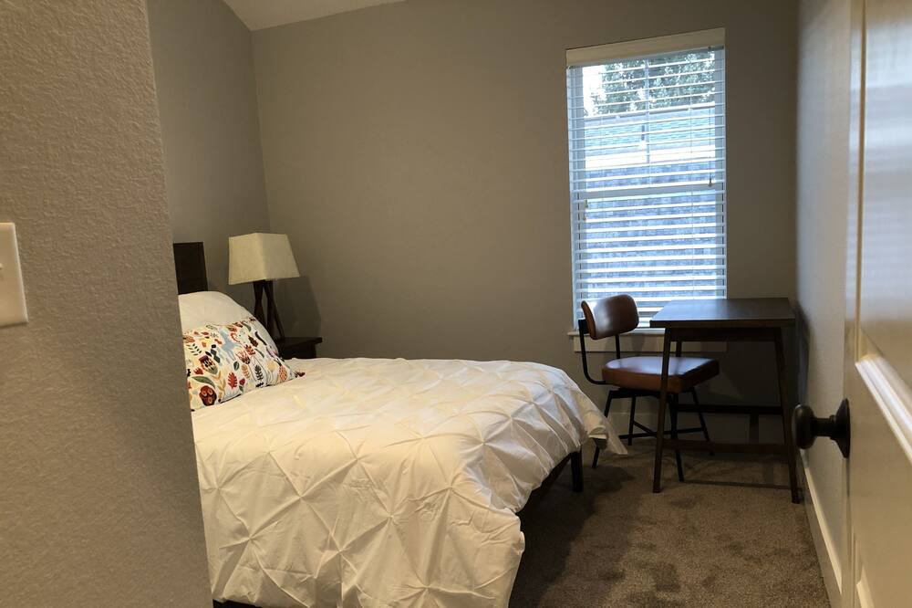 Photo of Bedroom in Louisville