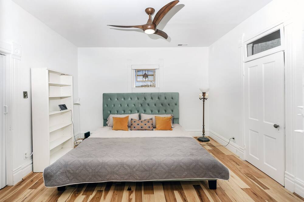 Photo of Bedroom in Central City