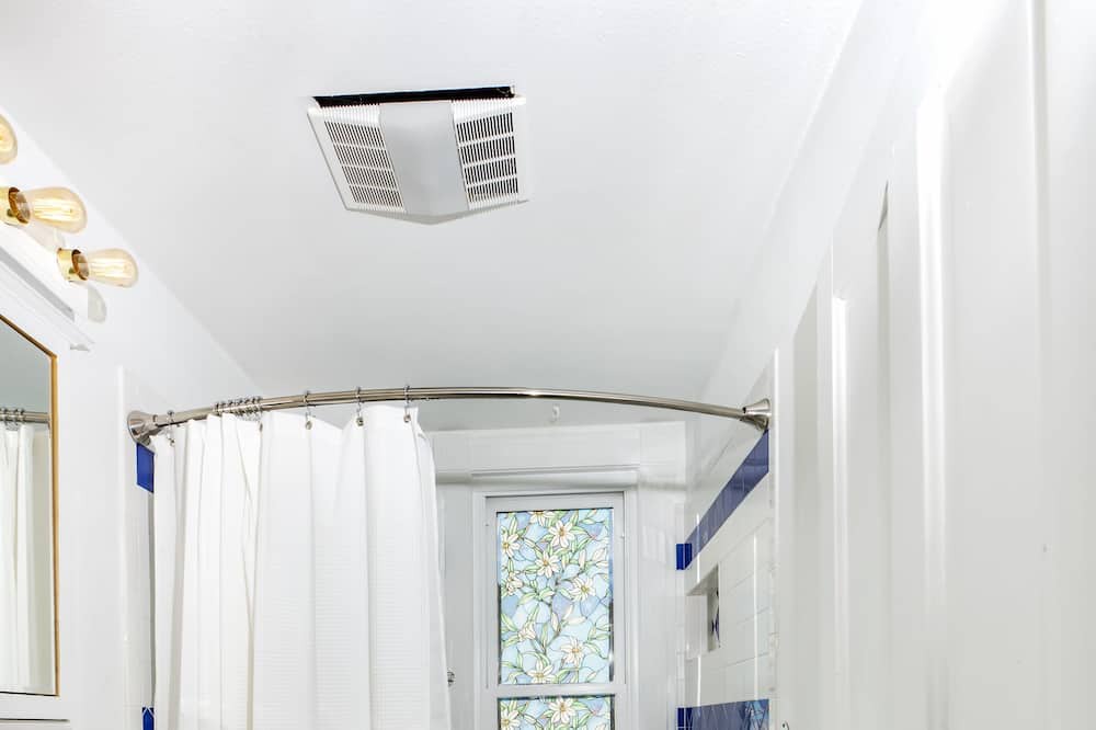 Photo of Bathroom in Central City