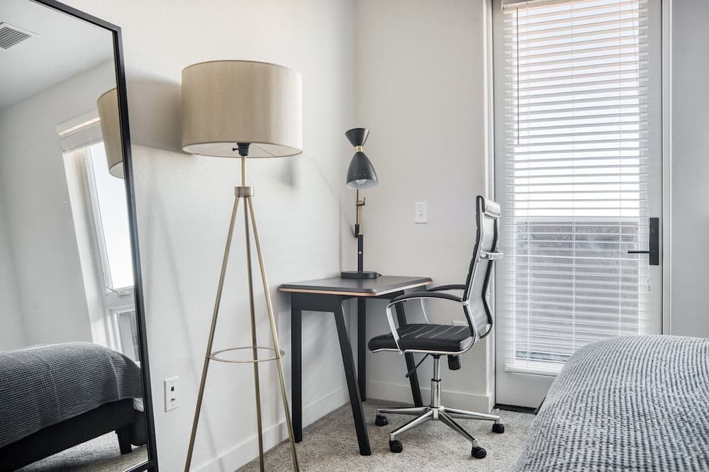 Photo of Bedroom in Five Points