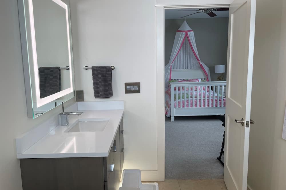 Photo of Bedroom in Cory