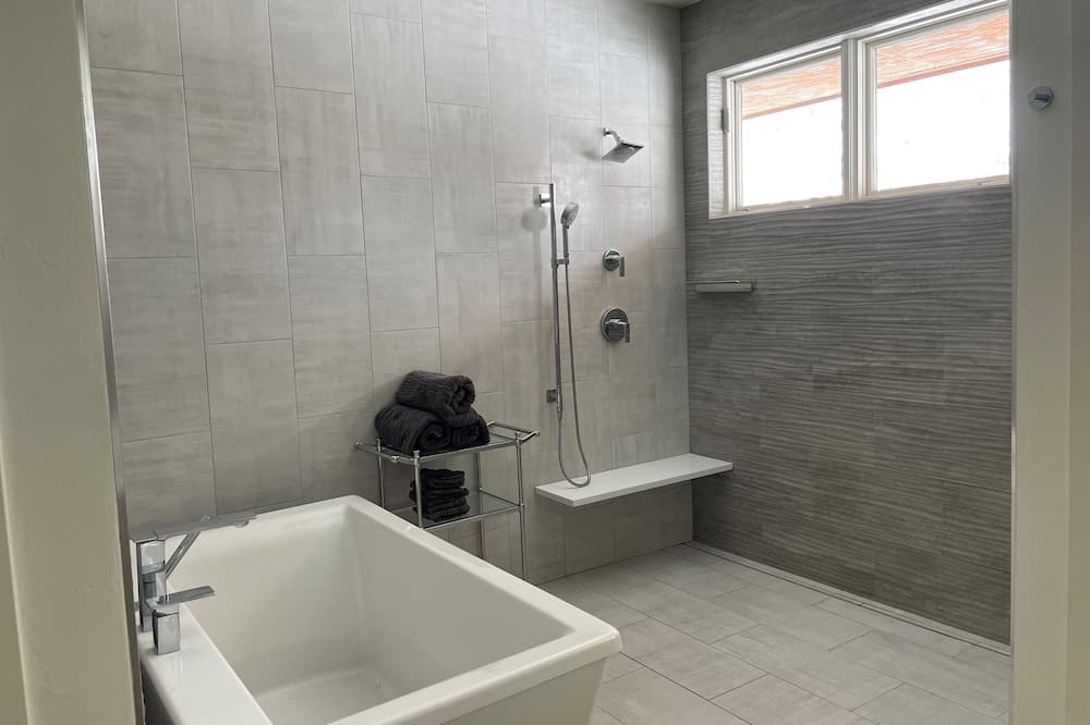 Photo of Bedroom in Cory