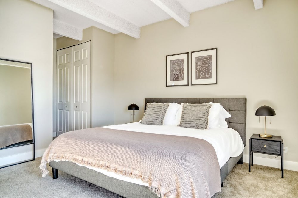 Photo of Bedroom in Speer
