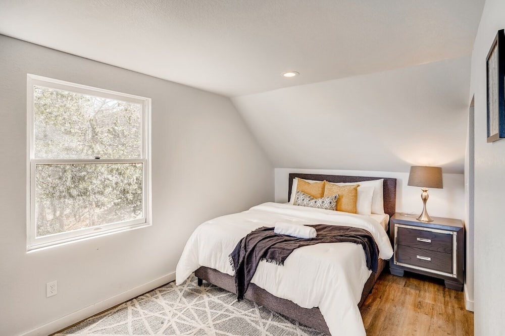 Photo of Bedroom in Coal Creek Canyon