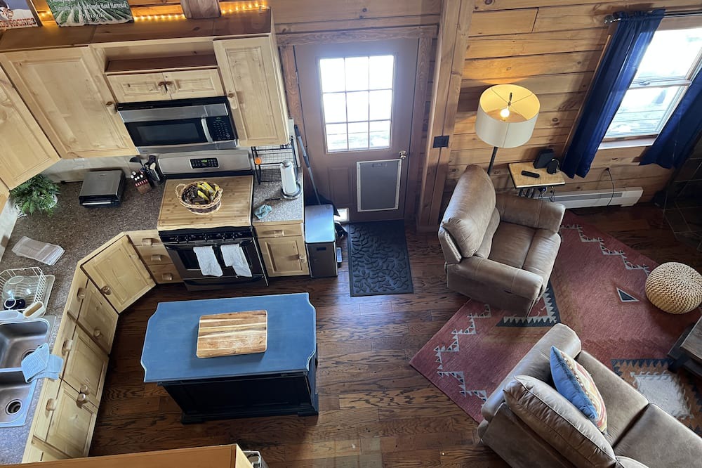Photo of Livingroom in Burns