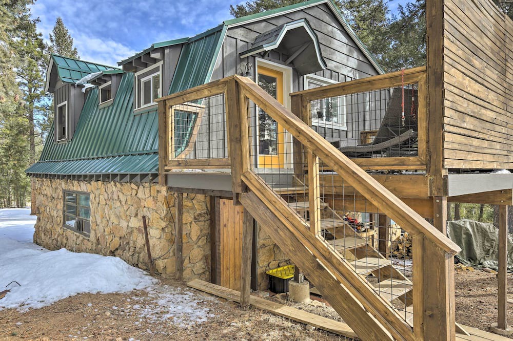 Photo of Outdoor in Evergreen Meadows