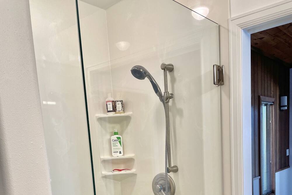 Photo of Bathroom in Kings Valley