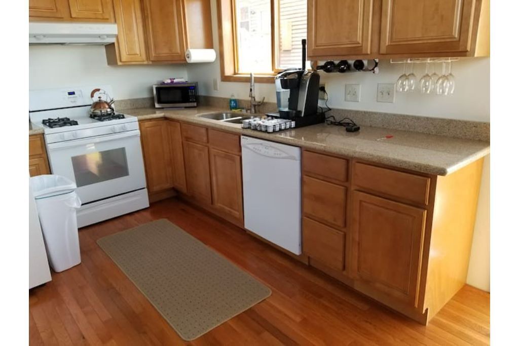 Photo of Kitchen in Indian Mountain