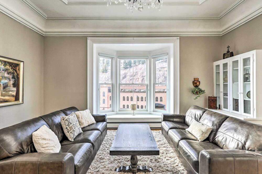 Photo of Livingroom in Central City