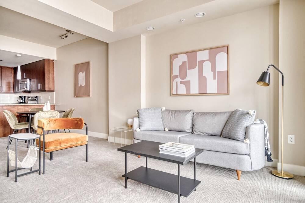 Photo of Livingroom in Cherry Creek