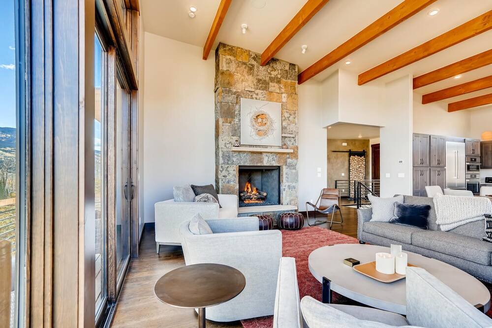 Photo of Livingroom in Silverthorne