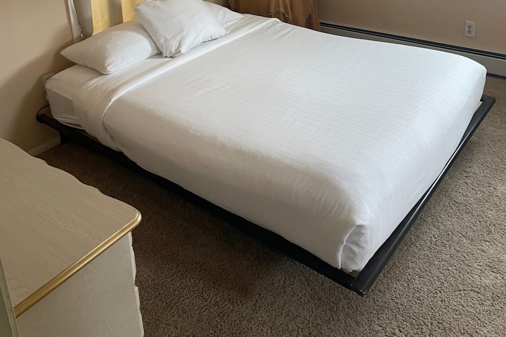 Photo of Bedroom in Meeker