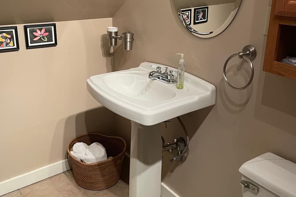 Photo of Bathroom in Meeker