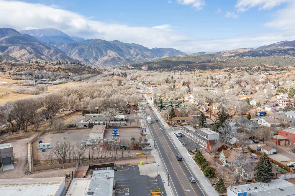 Photo of Others in West Colorado Springs