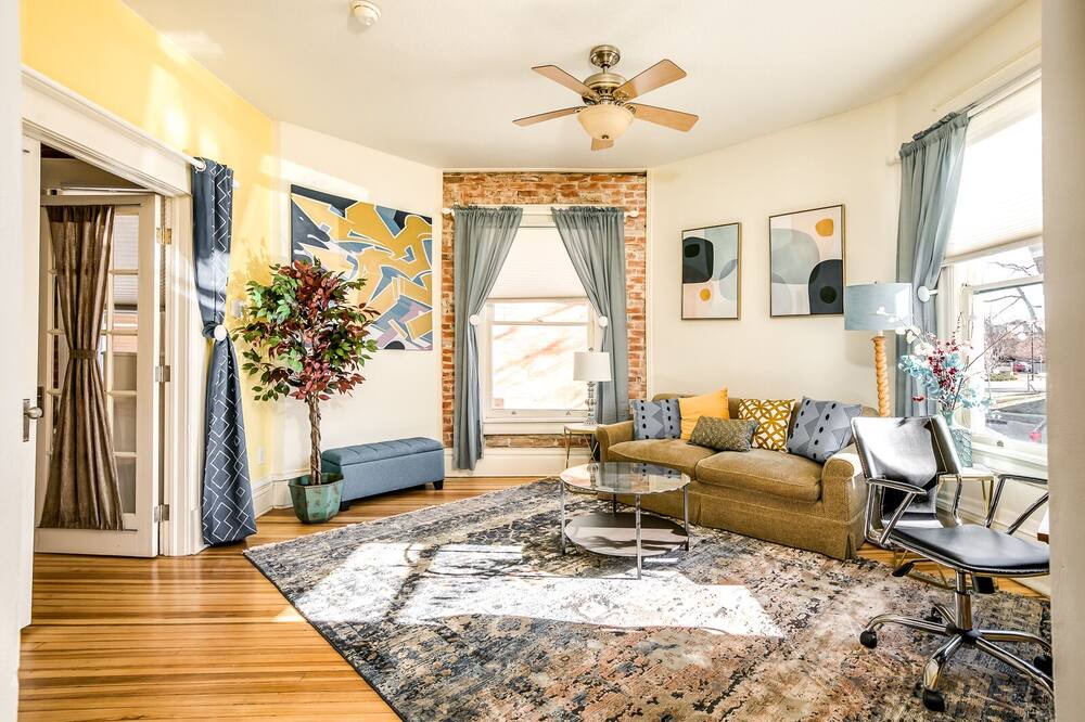 Photo of Livingroom in Newlands
