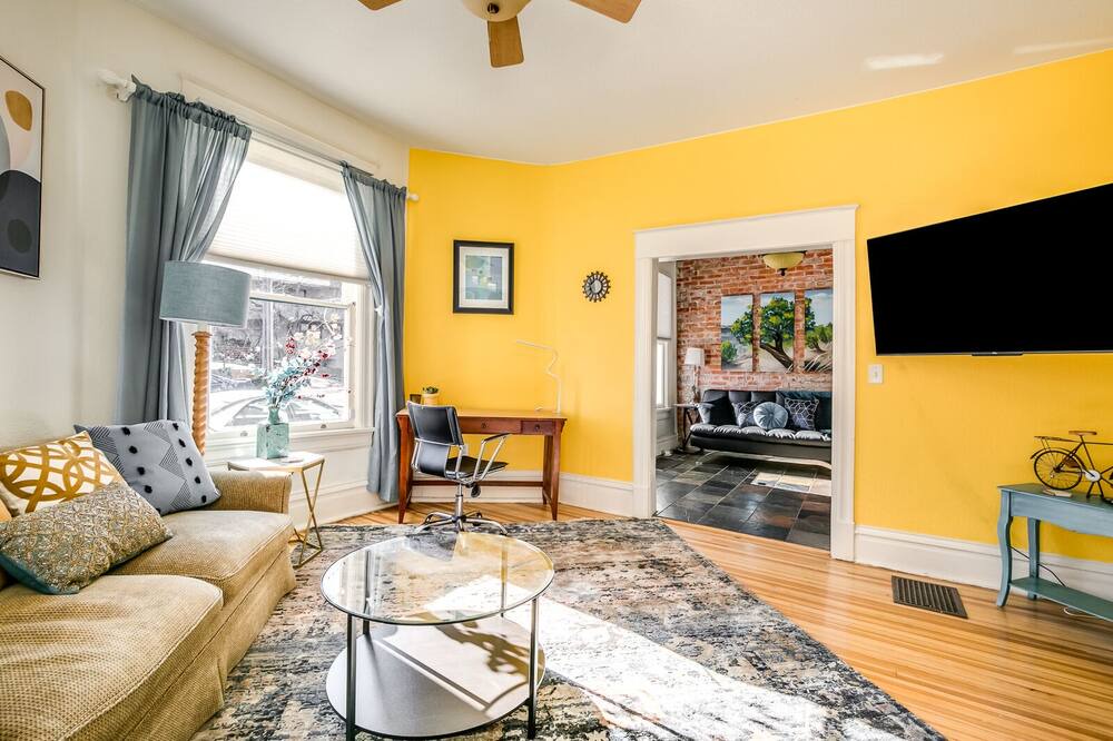 Photo of Livingroom in Newlands