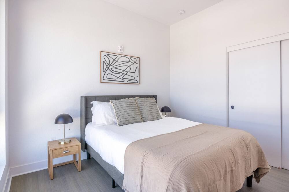 Photo of Bedroom in West Colfax