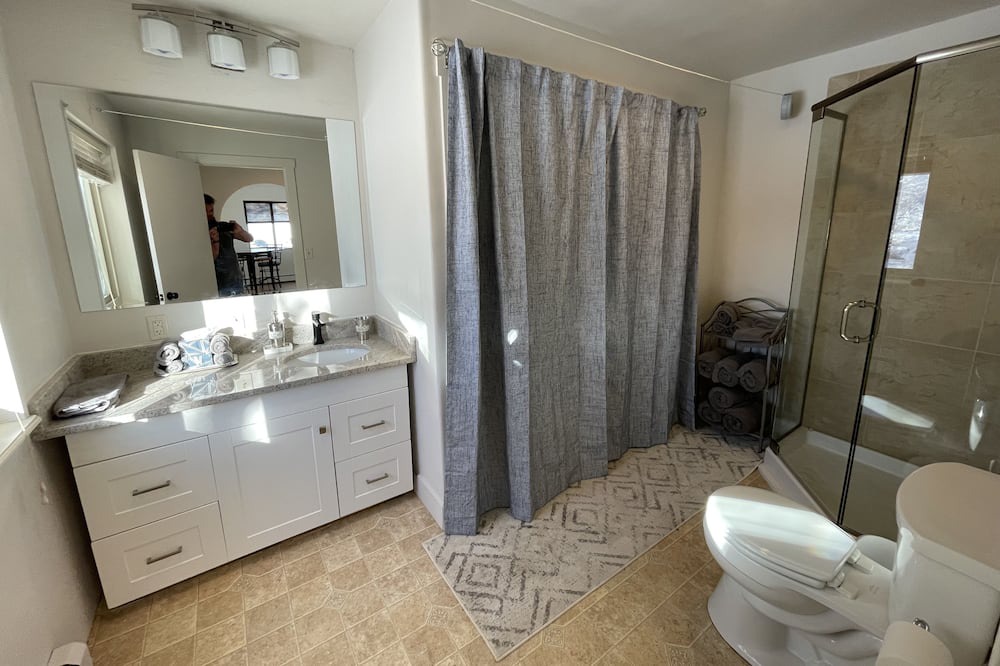 Photo of Bathroom in Mesa