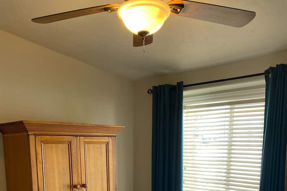 Photo of Bedroom in Forest Lakes