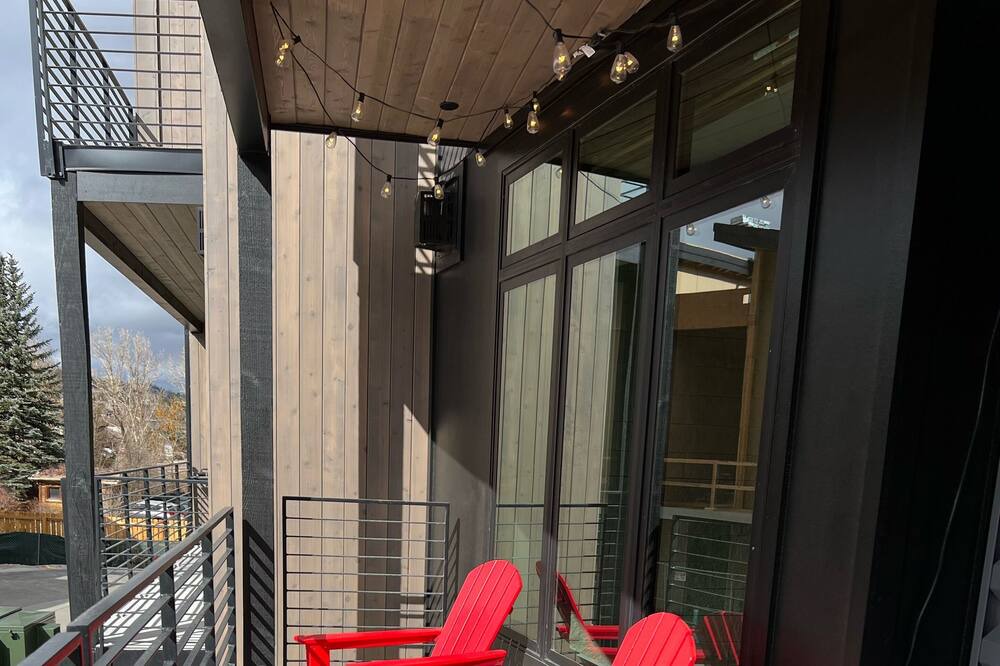 Photo of Patio Balcony in Willow Grove