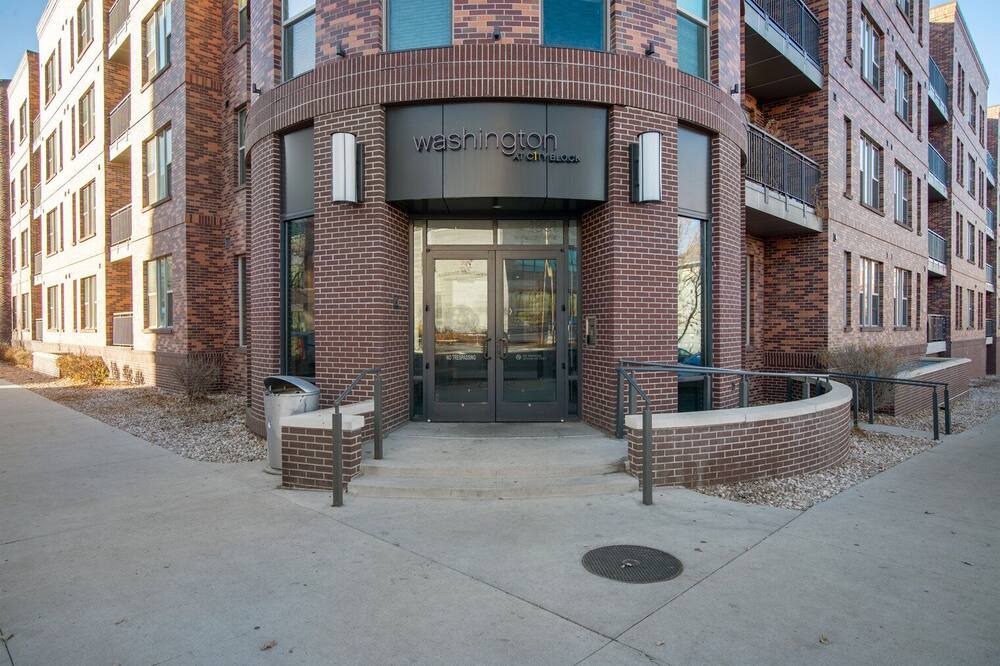 Photo of Outdoor in Uptown