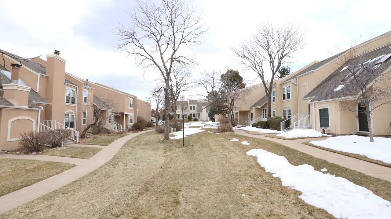 Photo of Outdoor in Dam East - West