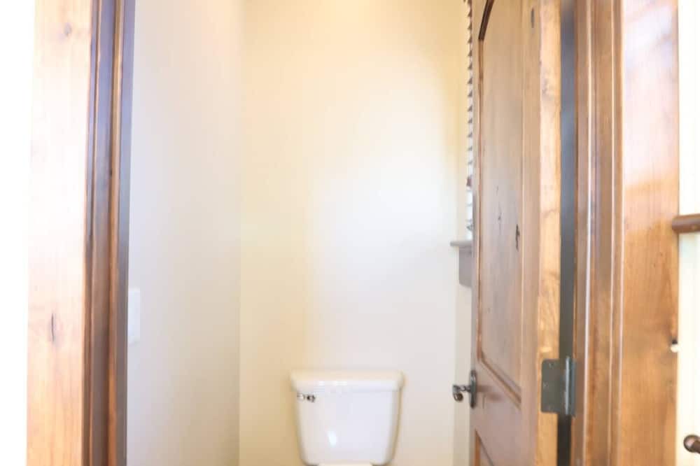 Photo of Bathroom in Gypsum
