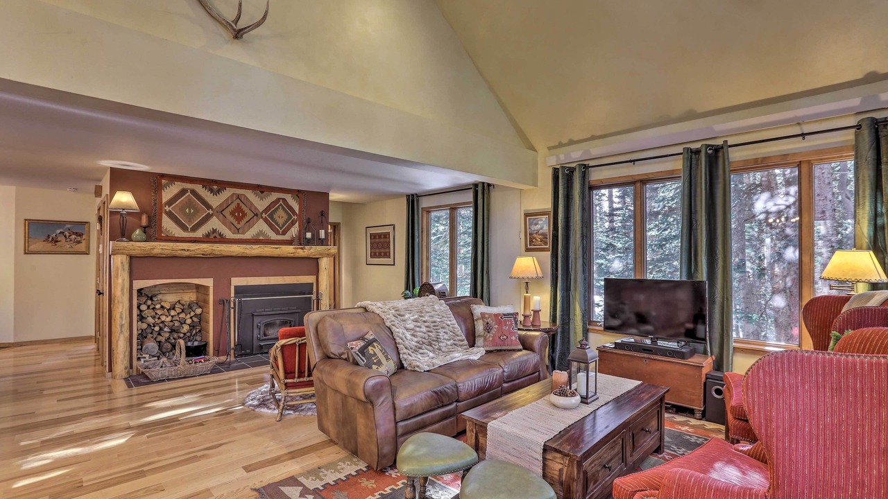 Photo of Livingroom in Saint Mary's