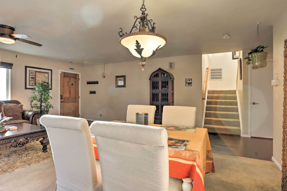 Photo of Livingroom in Green Valley Ranch