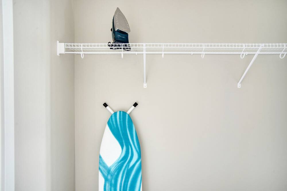 Photo of Bedroom in Hale