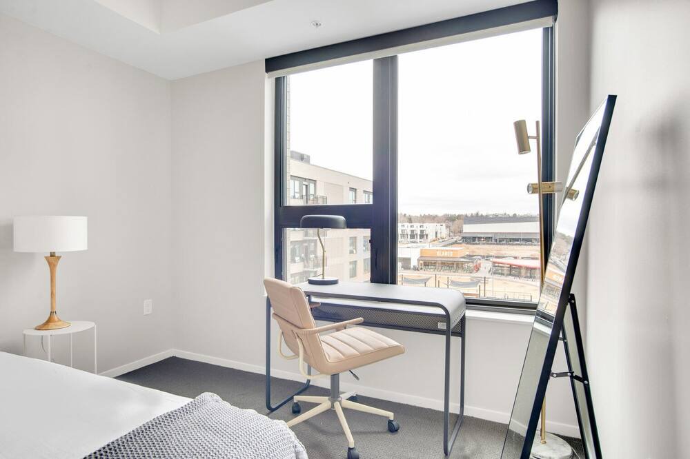 Photo of Bedroom in Hale