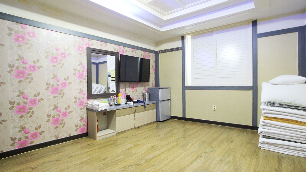 Photo of Bedroom in Ulleung-gun