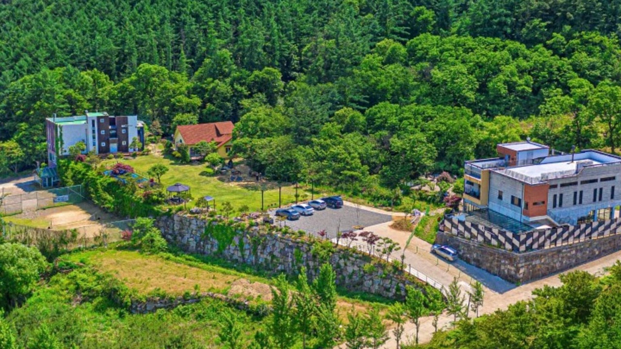 Photo of Others in Gangsang
