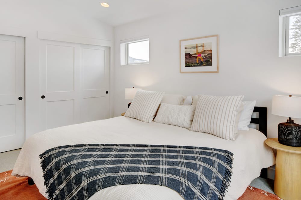 Photo of Bedroom in Rendezvous