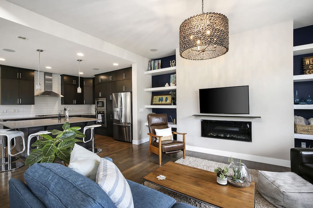 Photo of Livingroom in Stapleton