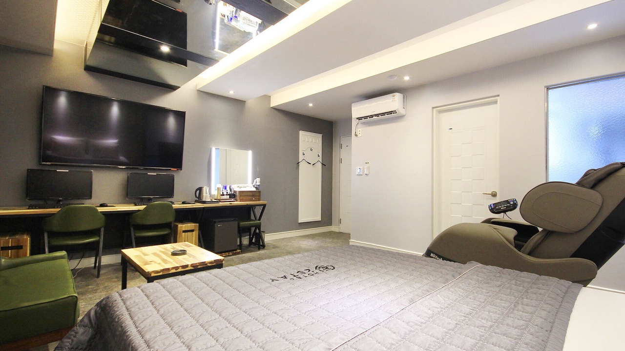 Photo of Bedroom in Gumi