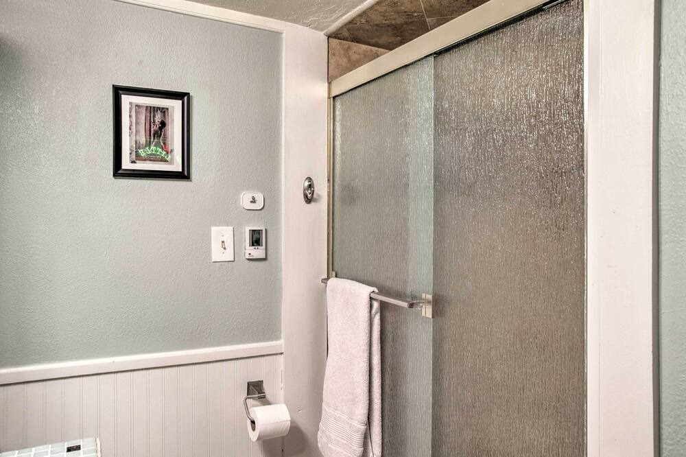 Photo of Bathroom in Evergreen