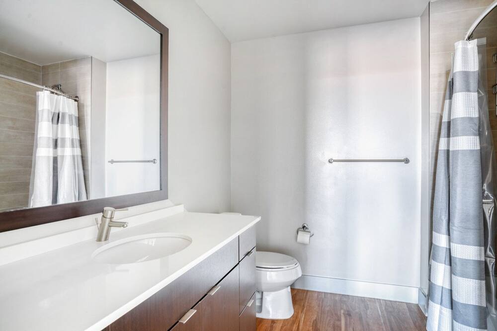 Photo of Bathroom in Hale