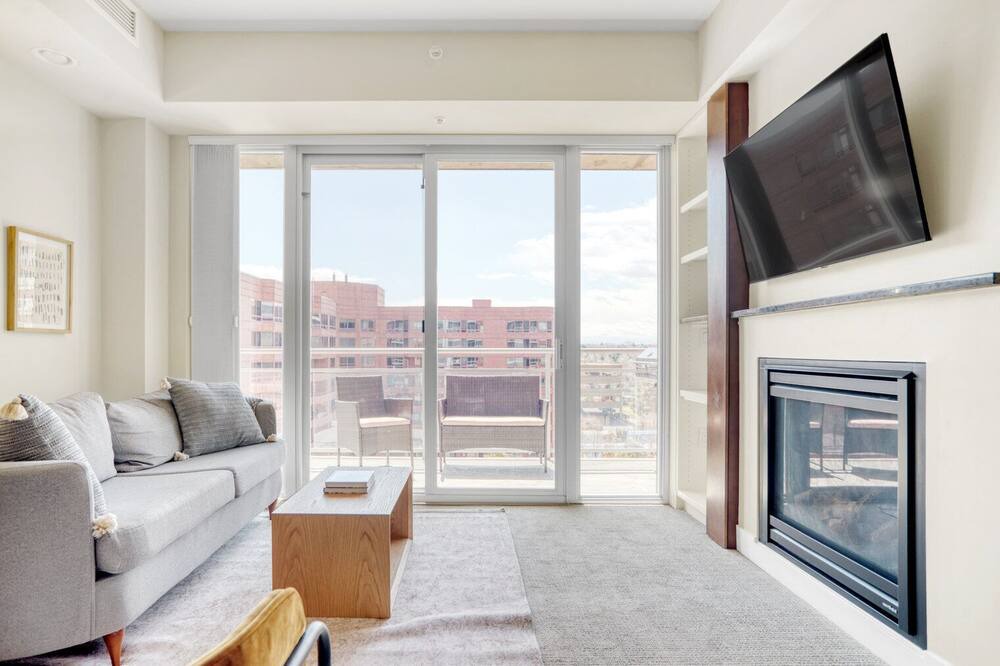 Photo of Livingroom in Cherry Creek