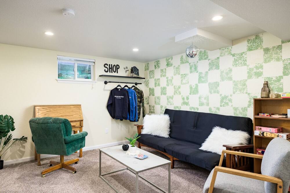 Photo of Livingroom in South Westminster