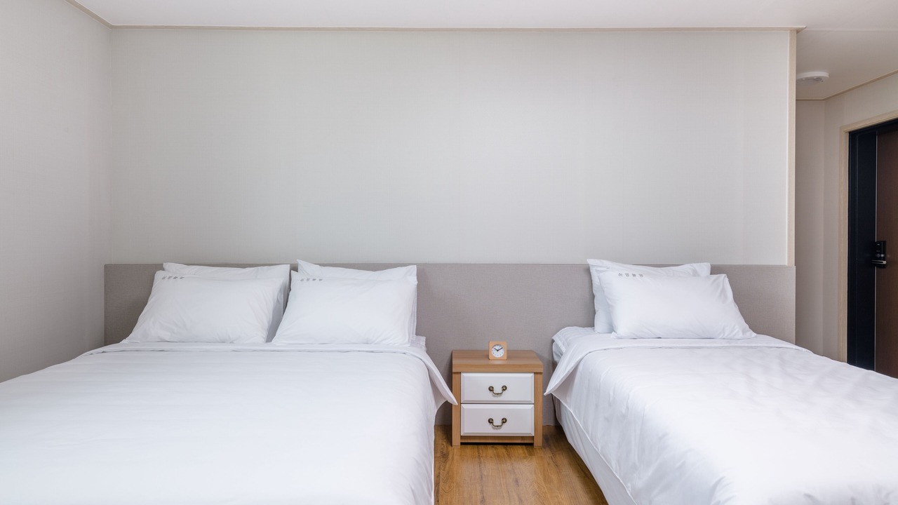 Photo of Bedroom in Hallim