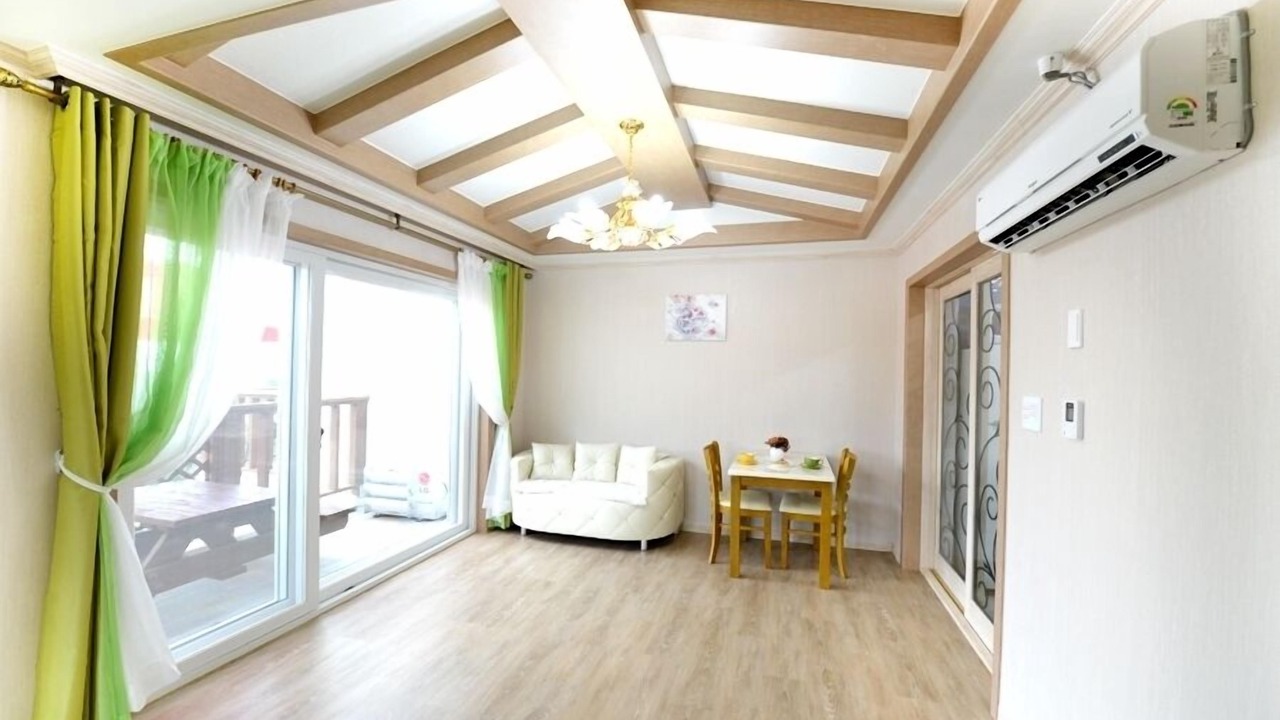 Photo of Bedroom in Mulgol
